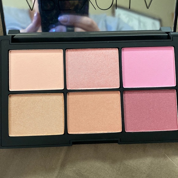Nars blush pallet